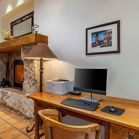 Отель Hilton Vacation Club Rancho Manana Кейв Крик Экстерьер фото