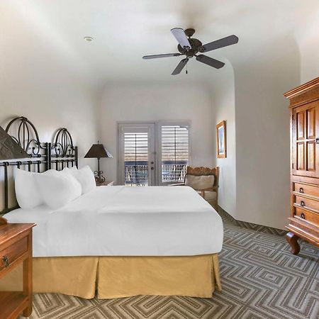 Отель Hilton Vacation Club Rancho Manana Кейв Крик Экстерьер фото